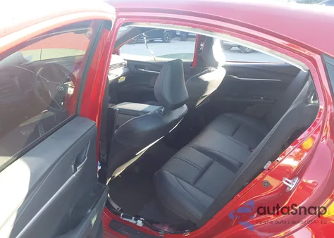 2025 Toyota Camry Xse z USA, uszkodzony, nr VIN 4T1DAACK8SU013099